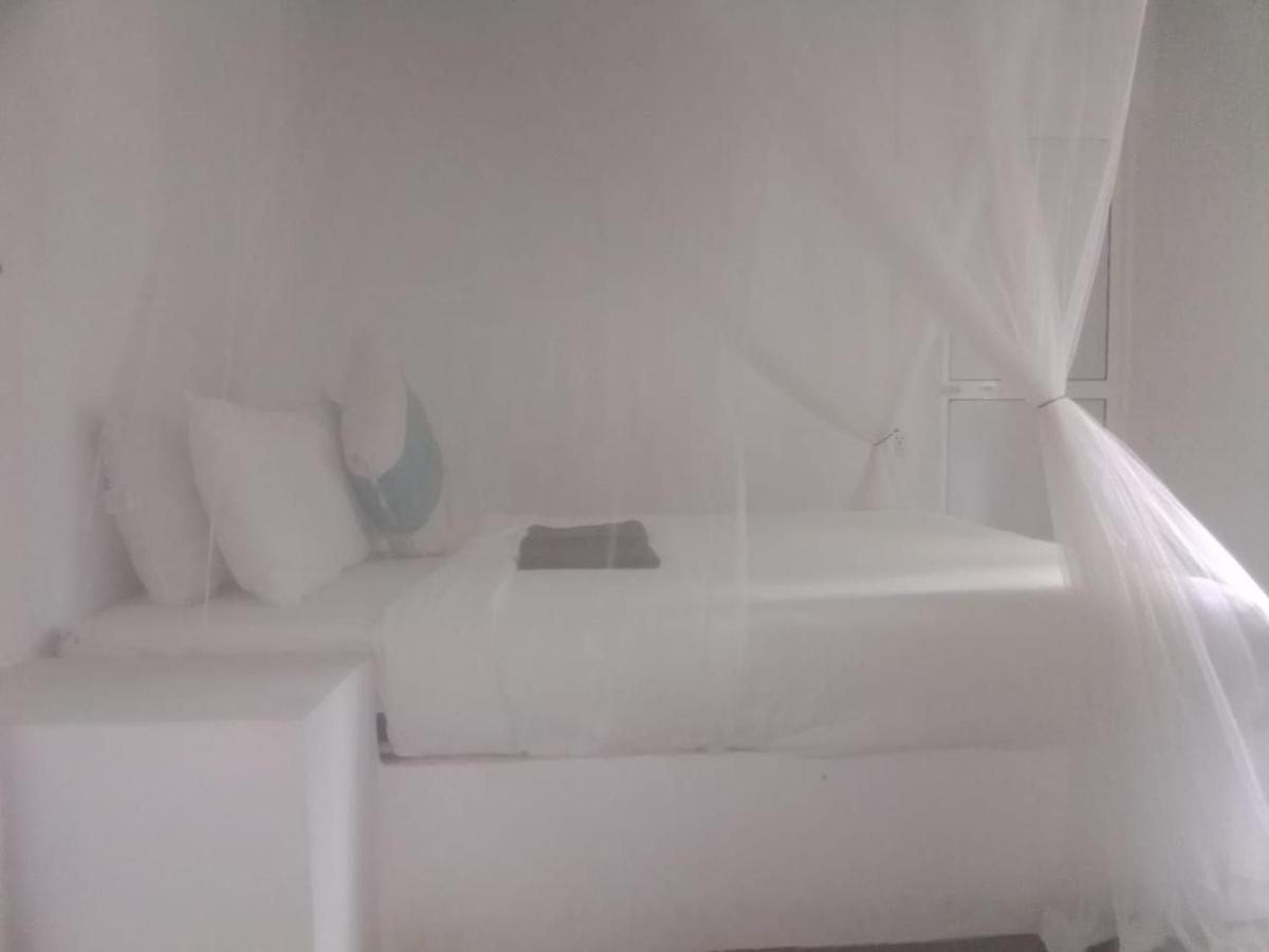 Appartamento Hiriketiya Mahi Surf Dikwella Esterno foto