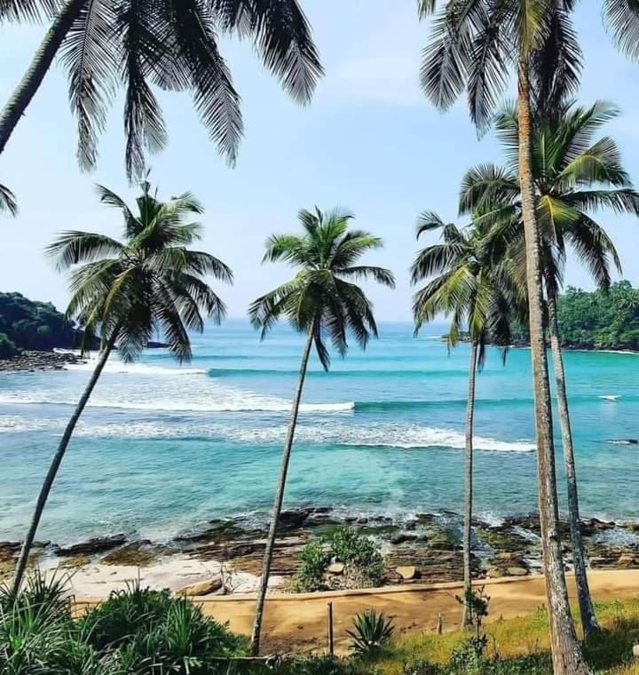 Appartamento Hiriketiya Mahi Surf Dikwella Esterno foto