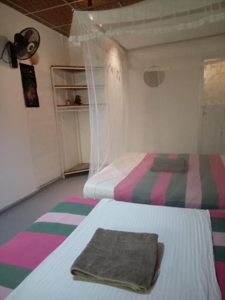 Appartamento Hiriketiya Mahi Surf Dikwella Esterno foto