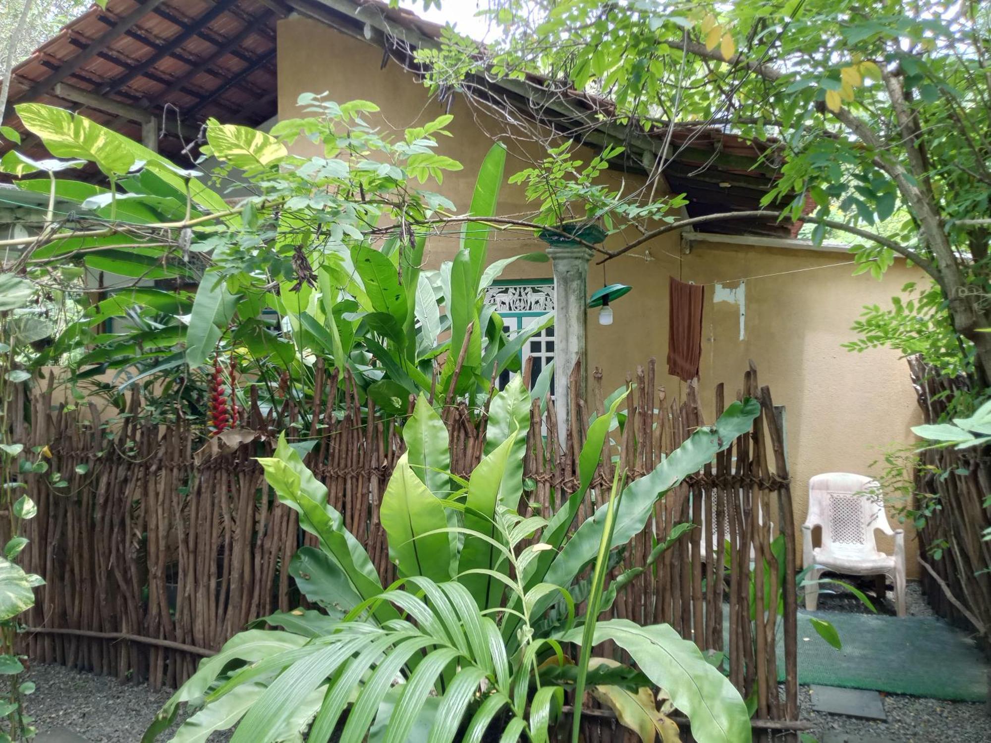 Appartamento Hiriketiya Mahi Surf Dikwella Esterno foto
